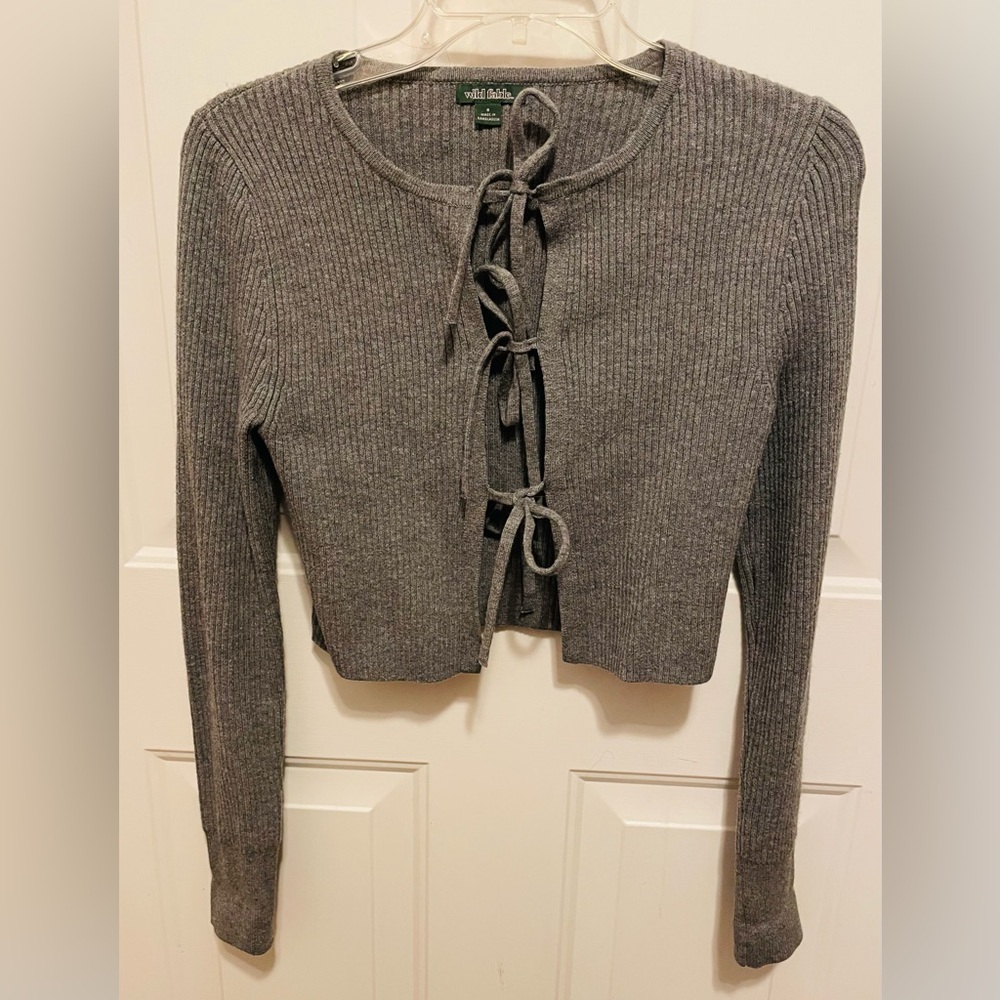 Wild fable Gray Ribbed Cropped Multi Tie-Front Sweater XS/S